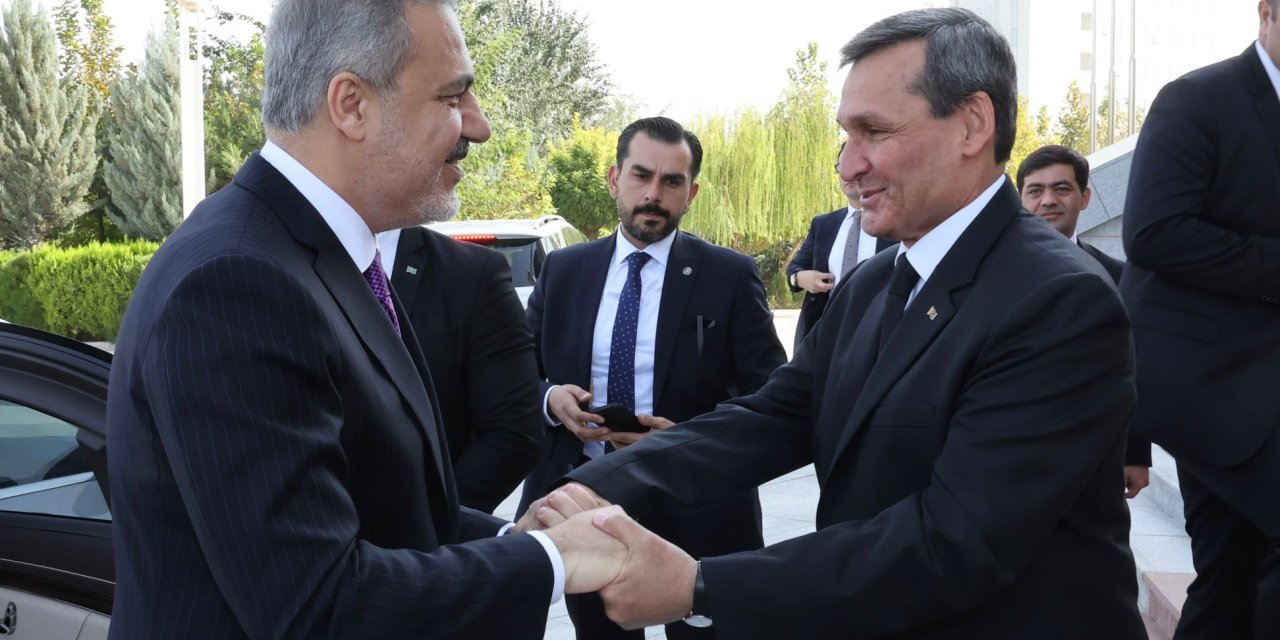 Bakan Fidan, Türkmenistanlı Mevkidaşıyla Görüştü