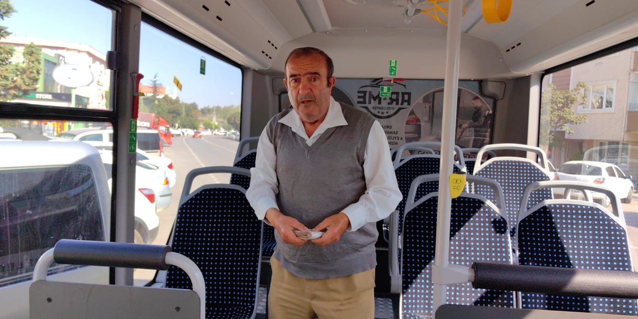 Şoför, Otobüste Bulunan 6 Bin Tl'yi Polise Teslim Etti