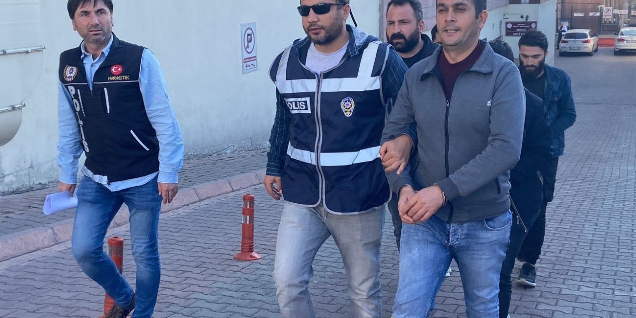 Kayseri'de 3 Firari Yakalandı