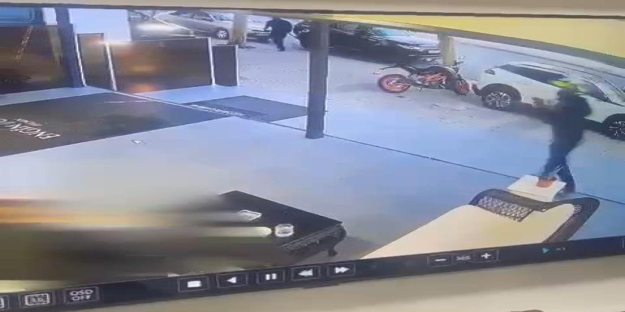Ataşehir'de Engin Polat'ın İşyerine Saldırı Anı Kameraya Yansıdı