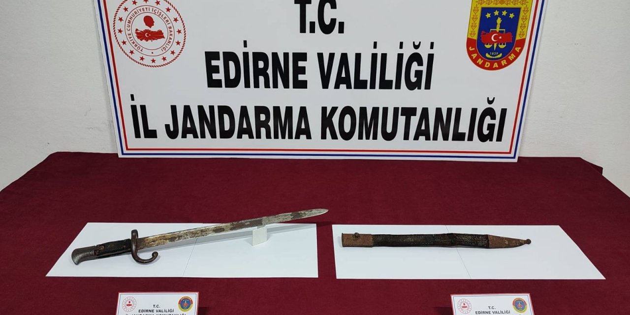 Edirne'de Osmanlı Dönemi'ne Ait 150 Yıllık Kılıç Ele Geçirildi