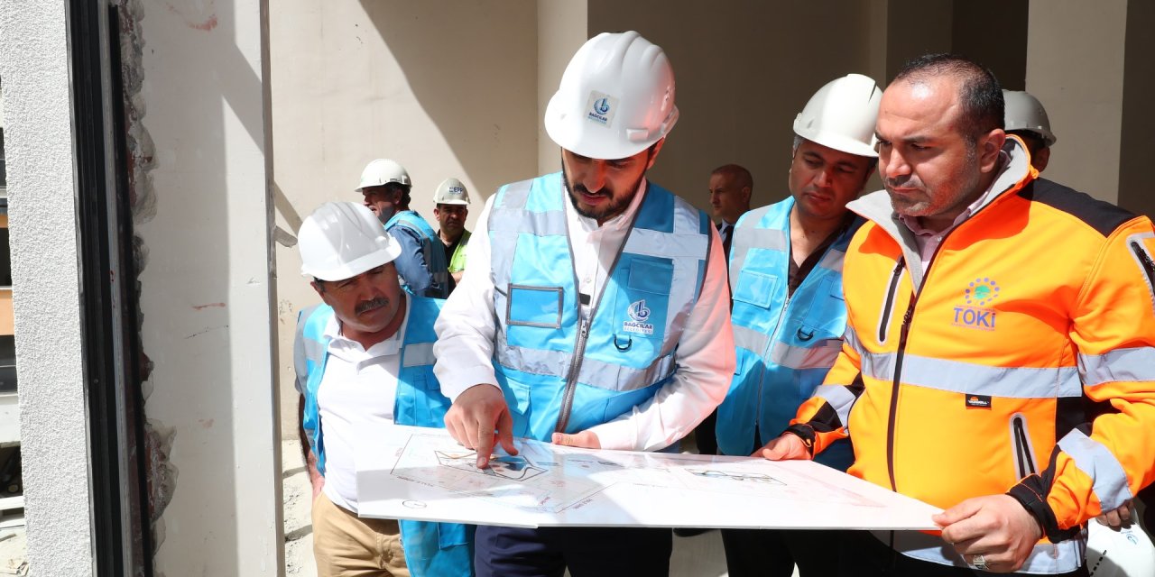 Bağcılar Belediye Başkanı Özdemir’e ‘Kentsel Dönüşüm’ Alanında Ödül