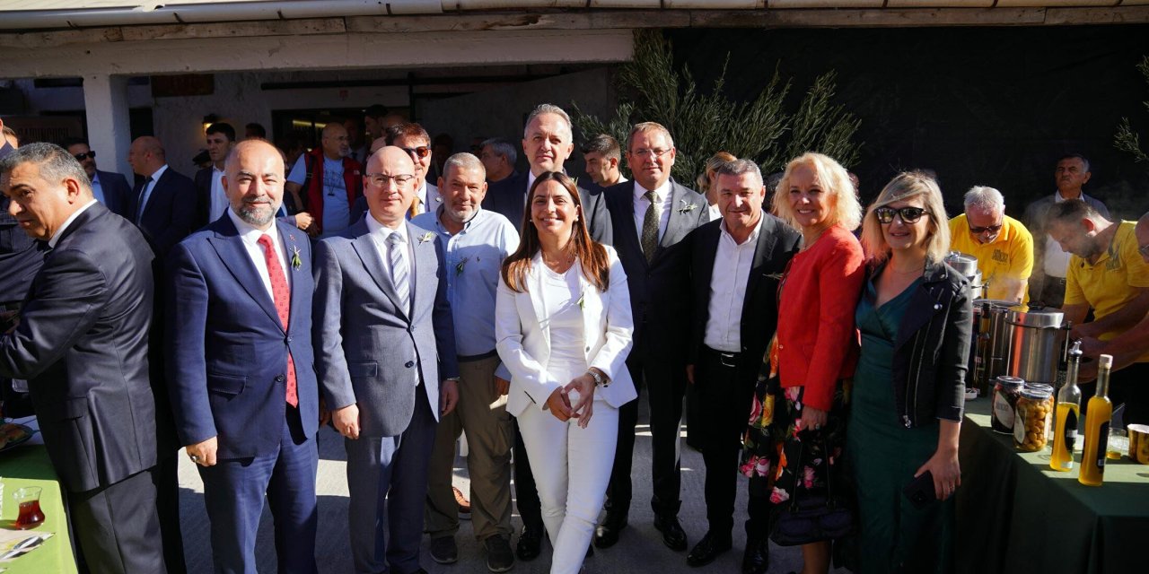 18'inci Uluslararası Ayvalık Zeytin Hasat Ve Turizm Festivali Başladı