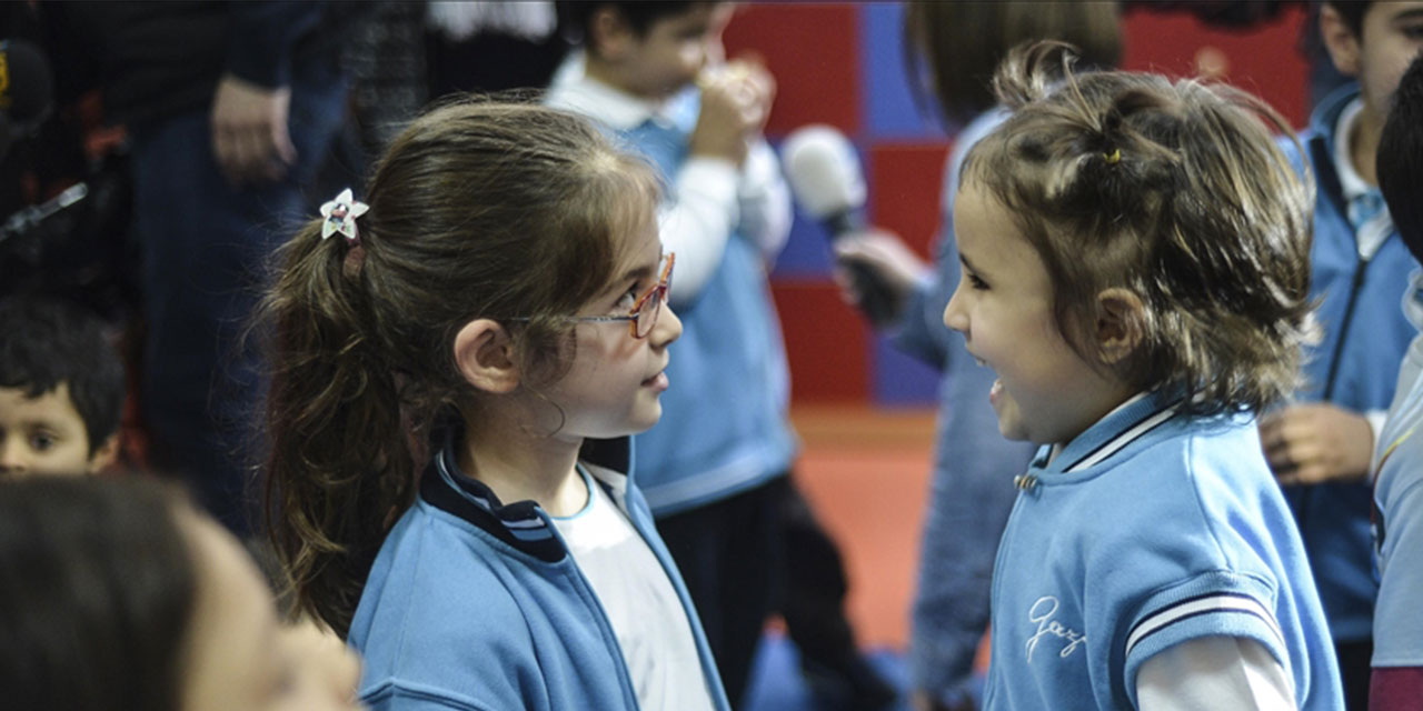 Okullarda teneffüslerden biri en az 20 dakika olacak