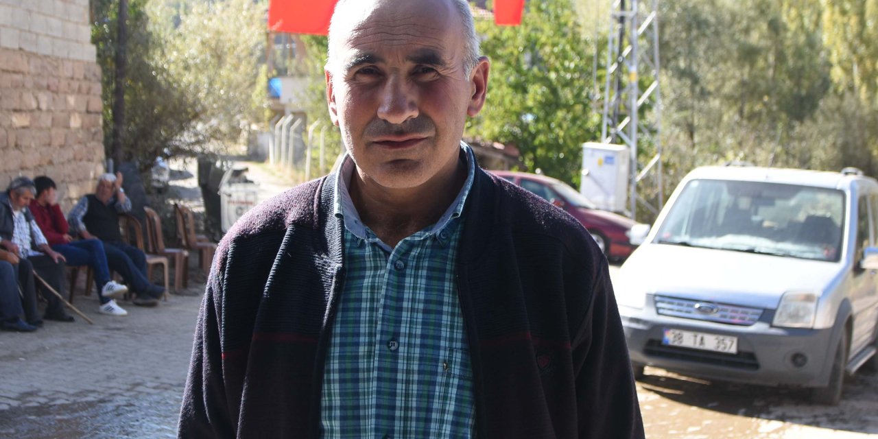 Teröristlerin Şehit Ettiği Veterinerin Babası: Bin Evlat Kazandım