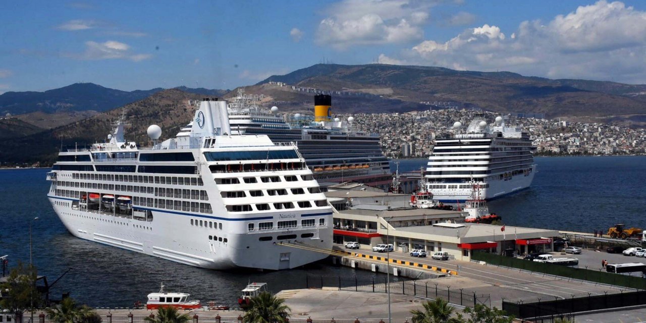 Hayfa Limanı'na Gidişleri İptal Olan Kruvaziyerler Rotalarını Ege'ye Çevirdi