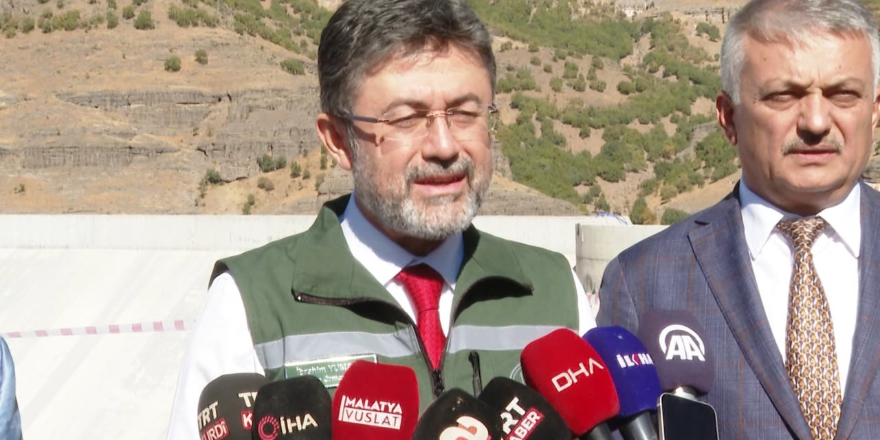 Bakan Yumaklı: Türkiye'de Devasa Yapılar Artık Yüzde 100 Milli Olarak Yapılıyor