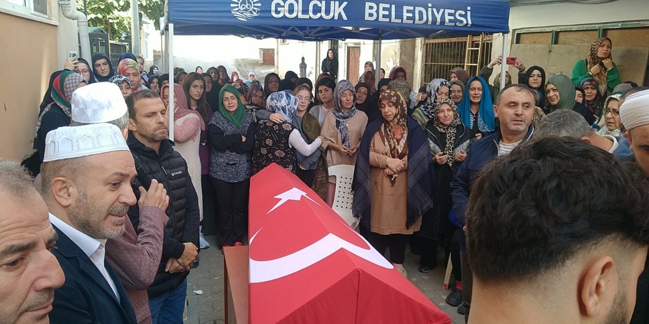 Uçuruma Yuvarlanan Arazözde Ölen Orman İşçisi, Gözyaşlarıyla Son Yolculuğuna Uğurlandı