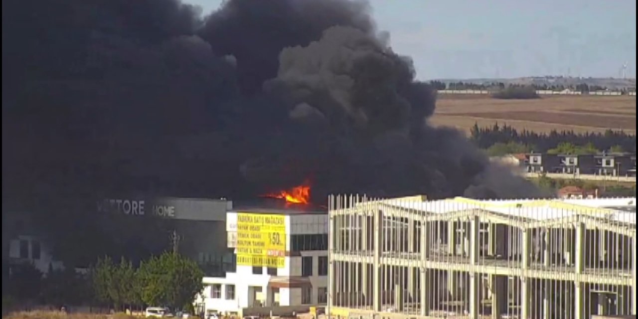 Silivri'de Fabrika Yangını - 1