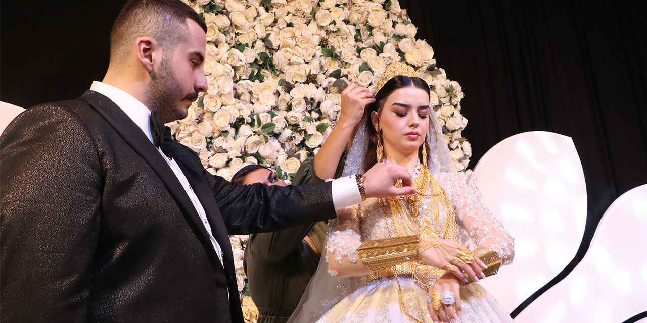 Şanlıurfa'da Aşiret Düğününde Geline 7 Kilo Altın Takıldı