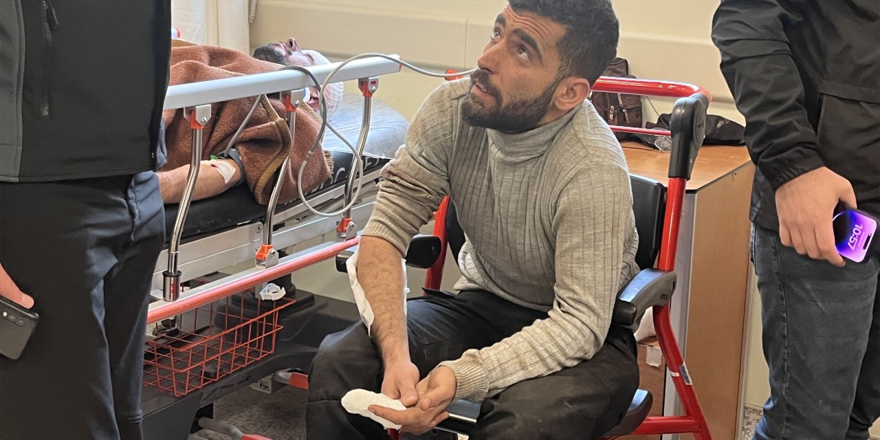 Sivas'ta Yolcu Otobüsü Devrildi: 7 Ölü, 40 Yaralı (4)