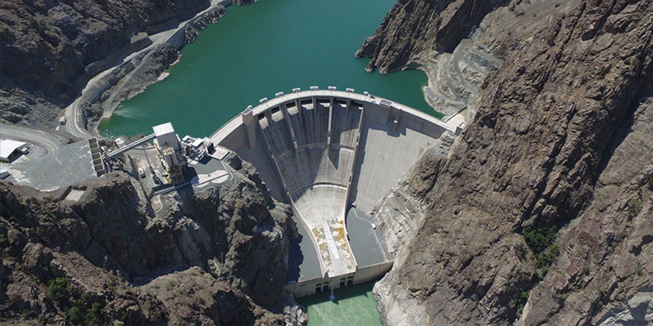 Bakan Yumaklı: Çoruh Nehri'ne Kurulu 4 Barajdan 42,1 Milyar Kilovatsaat Enerji Üretildi