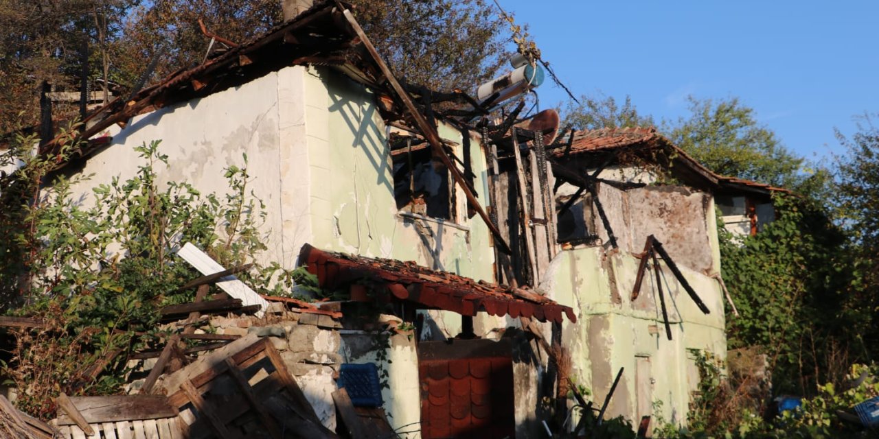Samsun'da 2 Yangın: 1 Kişi Öldü, 3 Ev Kül Oldu