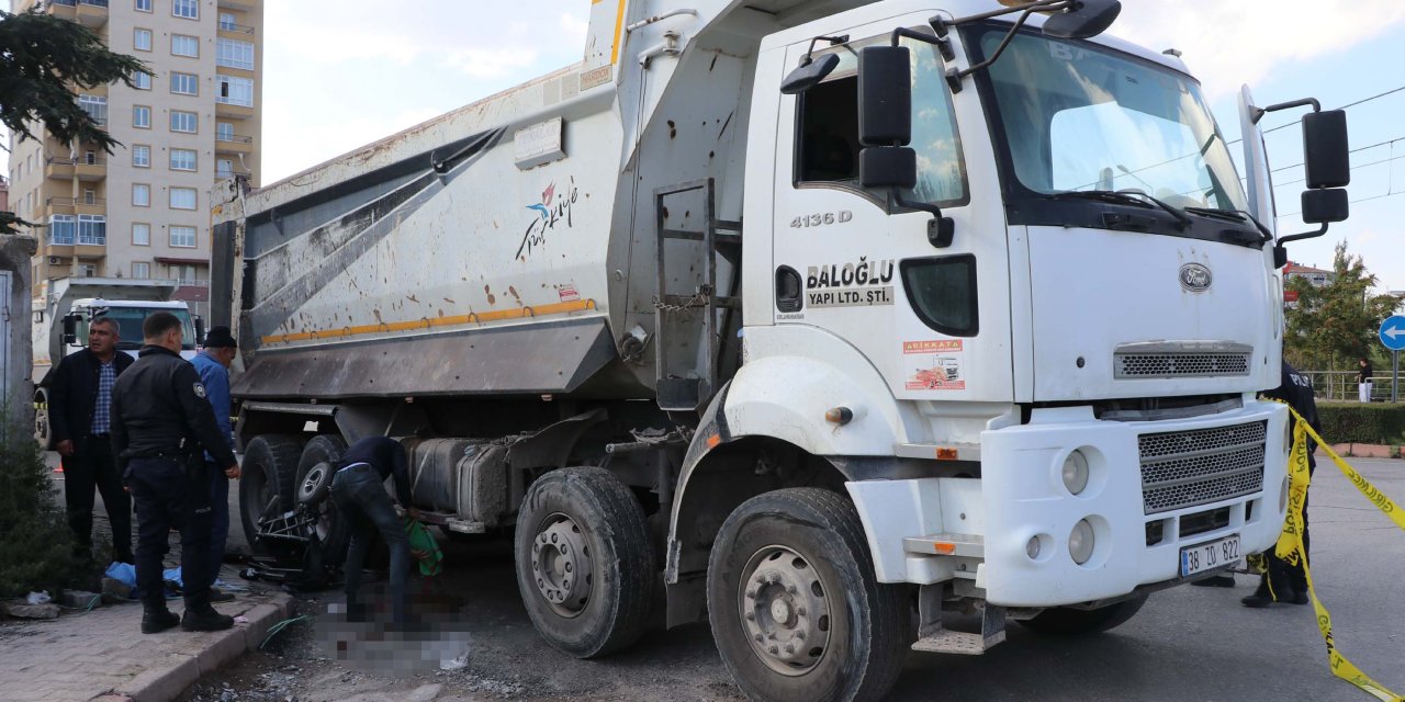 Kayseri'de Kamyonun Altında Kalan Engelli Kemal Öldü