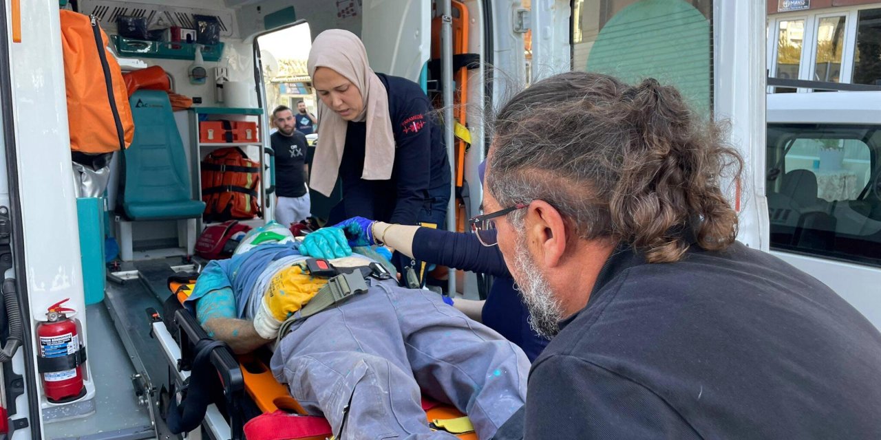 5 Katlı Otelin Çatısından Düşen İşçi Öldü