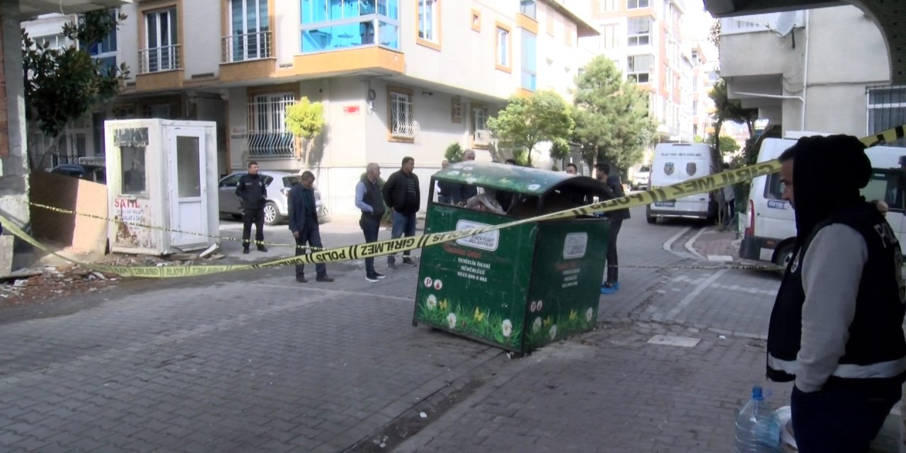 Esenyurt'ta Çöpte Yeni Doğmuş Bebeğe Ait Ceset Bulundu