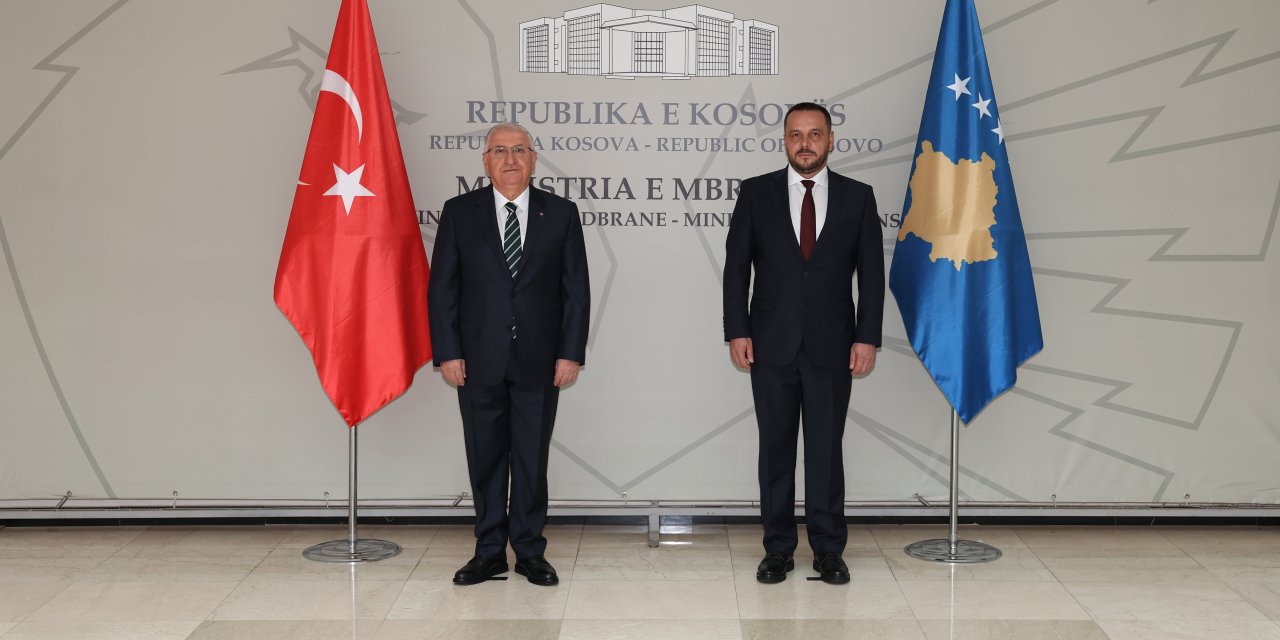 Bakan Güler, Kosova Savunma Bakanı Maqedonci İle Görüştü
