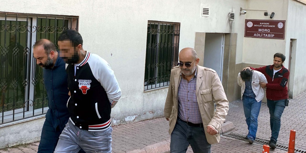 Kayseri'de Bıçaklı Kavga: 1 Yaralı, 2 Gözaltı