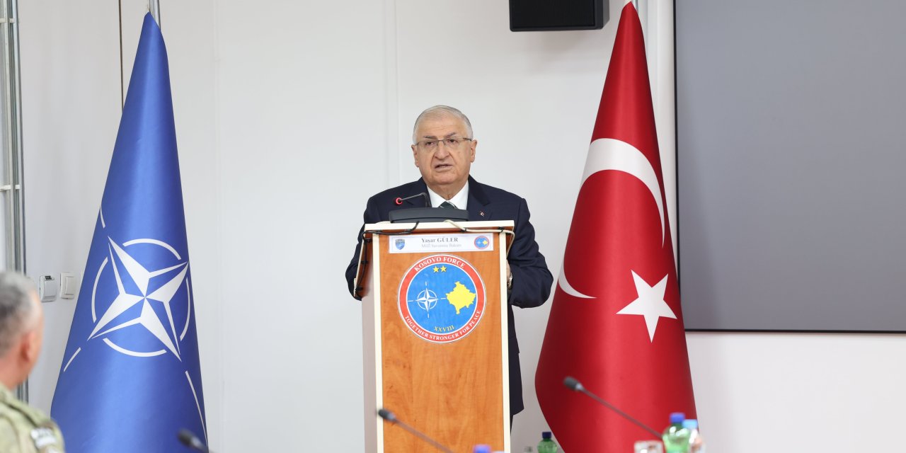 Bakan Güler, Kfor Barış Gücü’nü Ziyaret Etti