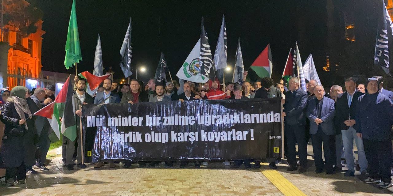 İsrail'in Hastaneye Yaptığı Saldırı Edirne'de Protesto Edildi