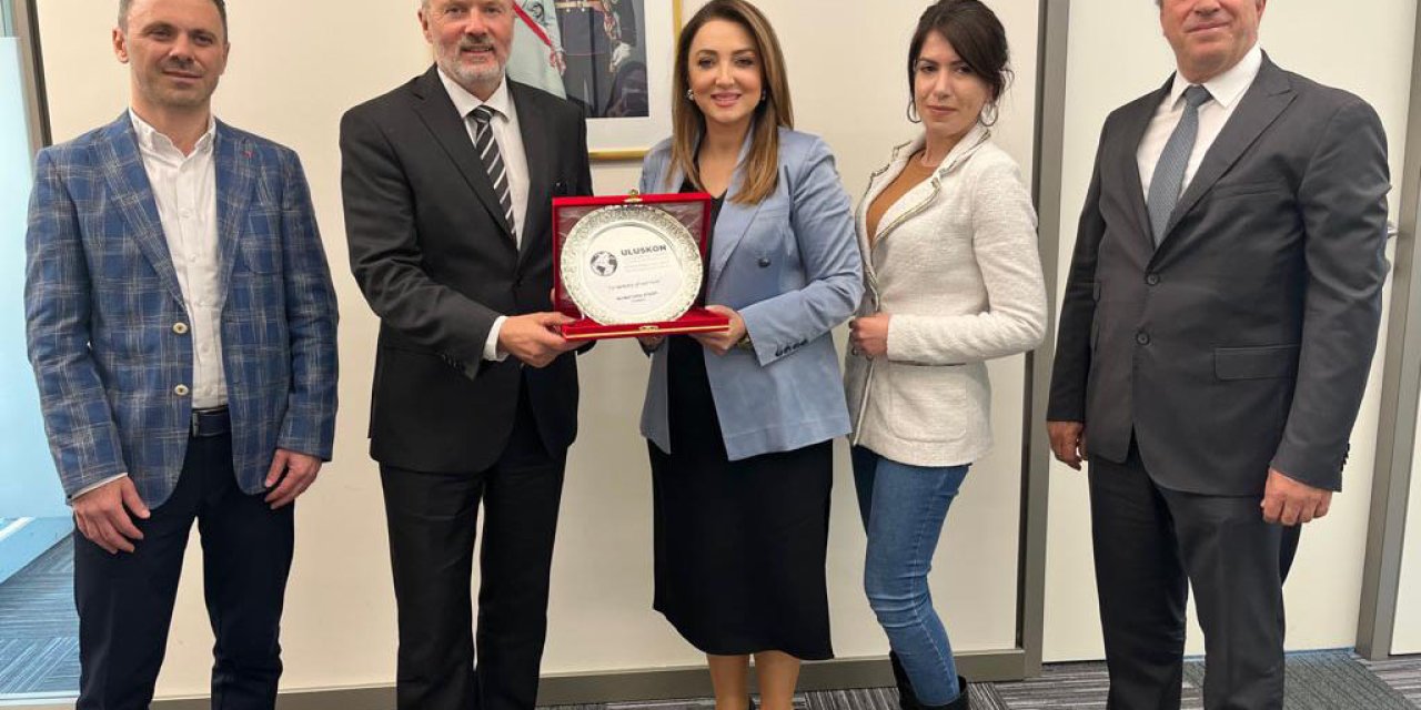 Uluskon Başkanı Atasoy, Norveç Büyükelçisi Gaarder İle Bir Araya Geldi