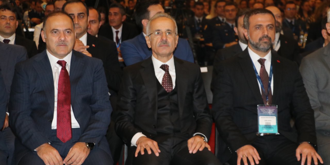 Bakan Uraloğlu: Dünyada Söz Sahibi Olmak İçin Uzayda 'İz' Sahibi Olmak Zorundayız