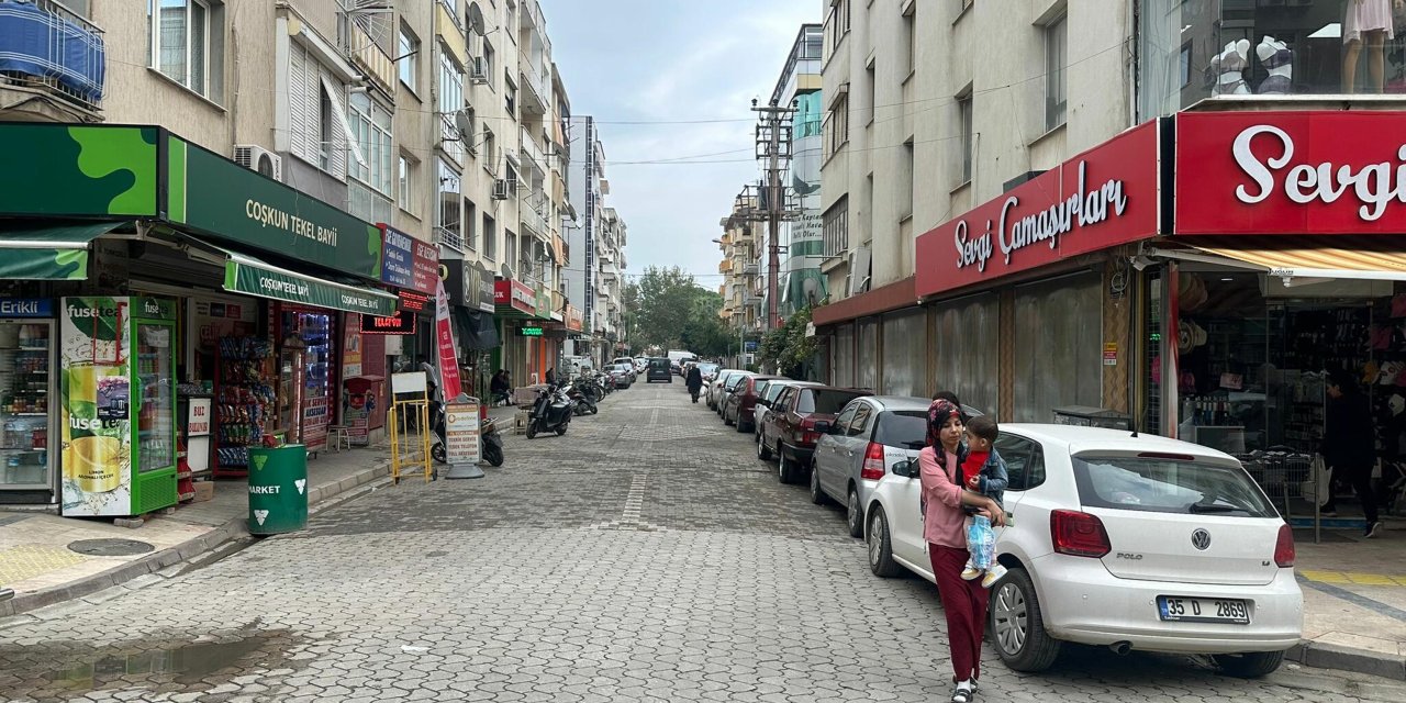 İzmir'de 4.2 Büyüklüğünde Deprem