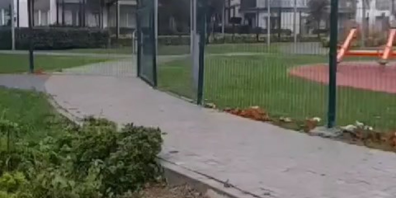 Küçükçekmece'de Site Yönetimi İle Mahallelinin Park Kavgası