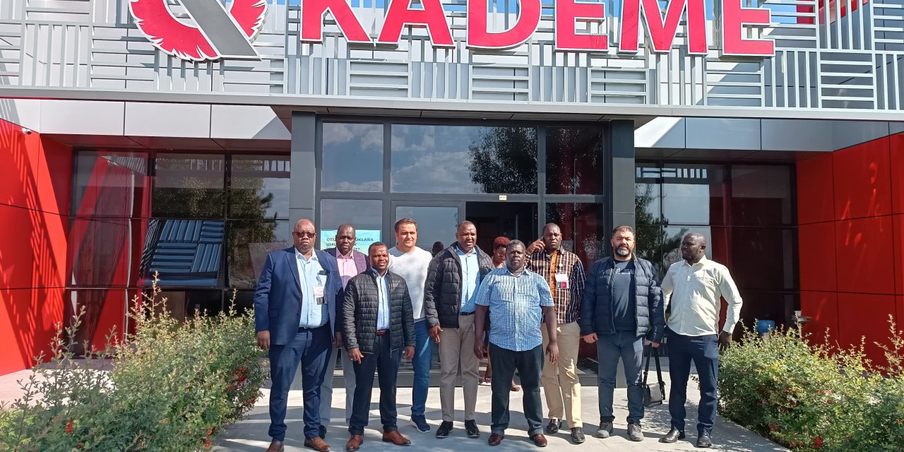 Kenyalı Yetkililerden Kademe Fabrikasına Ziyaret