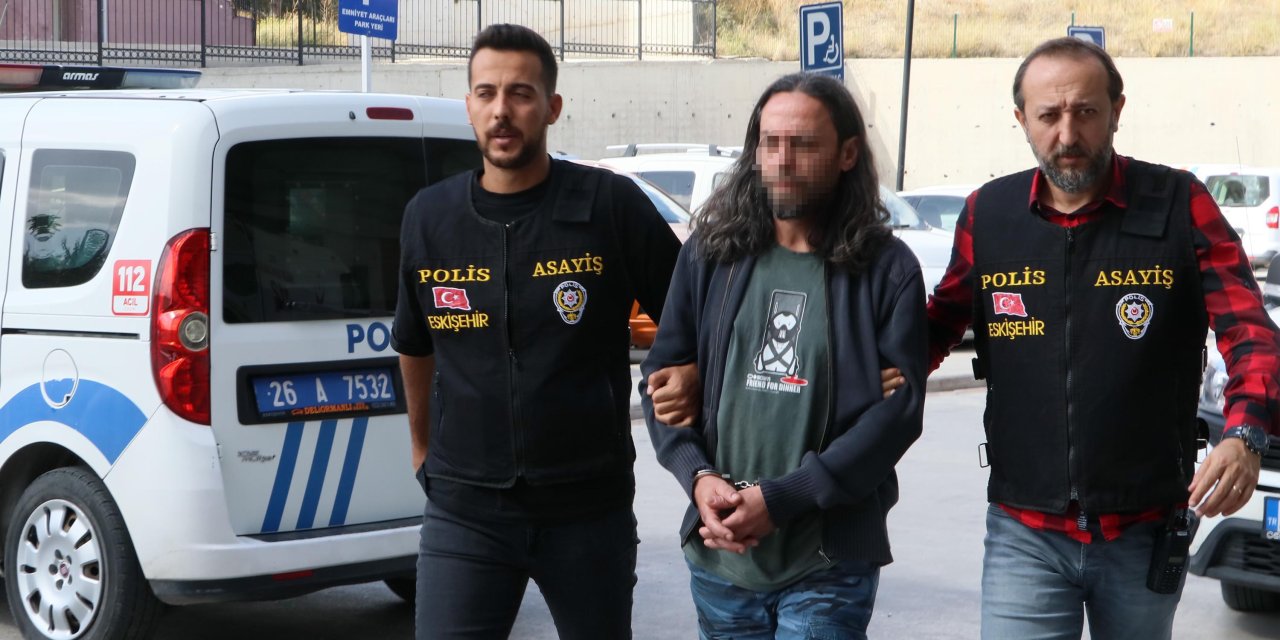 Kardeşini Öldüren Sanığa 'İyi Hal' Ve 'Tahrik' İndirimli 18 Yıl Hapis