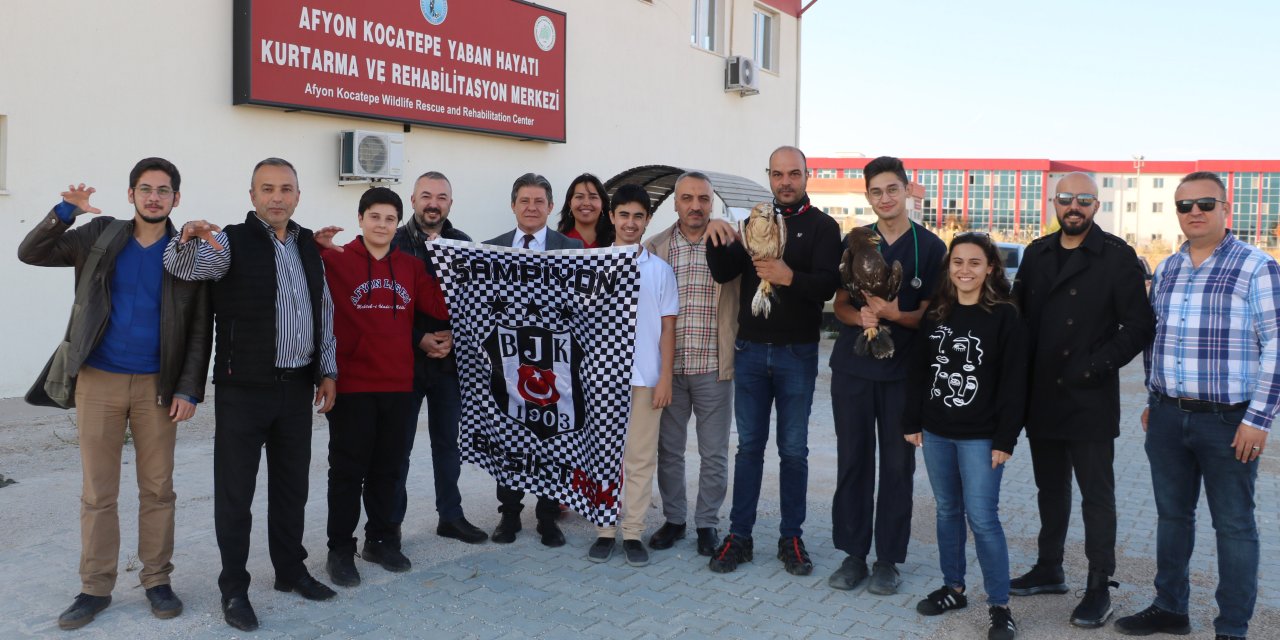 Akürem'de Tedavisi Tamamlanan Kartal İle Şahin Doğaya Bırakıldı