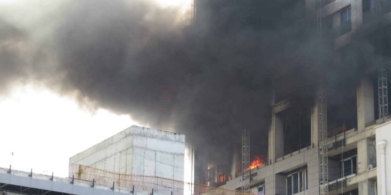 Ataşehir'de İnşaatta Yangın - 1