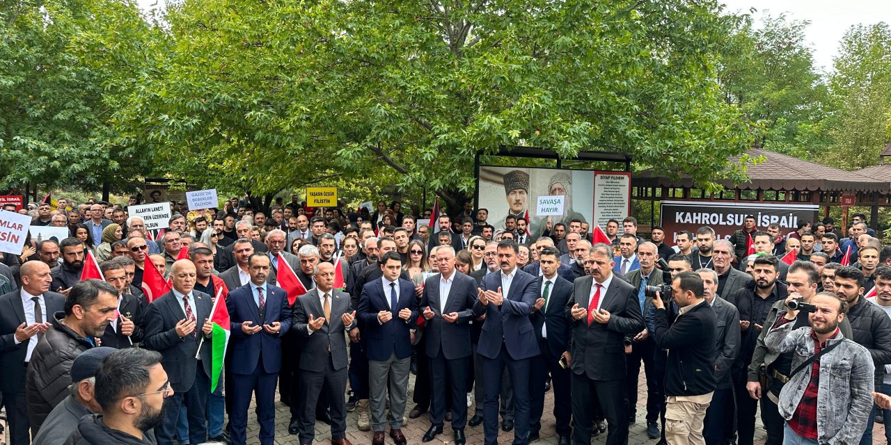 Tunceli’de Alevi Dedeleri Öncülüğünde İsrail Protestosu