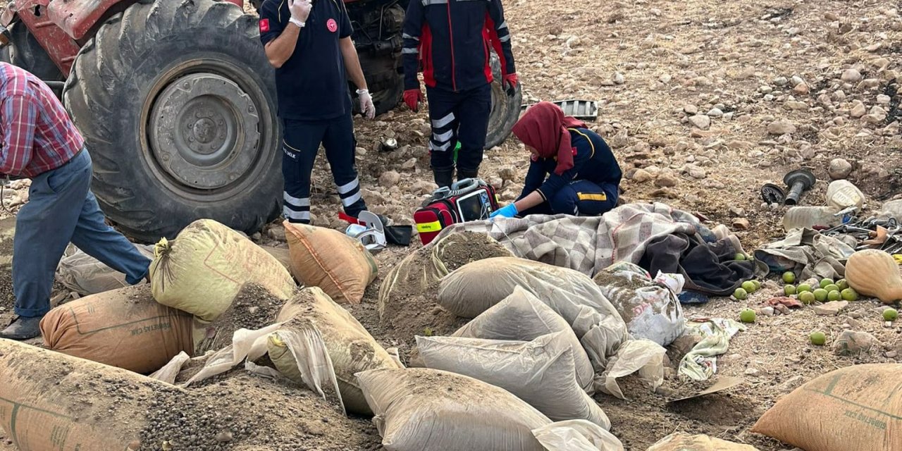 Adıyaman'da, Devrilen Traktördeki Karı- Kocayı Ölüm Ayırdı