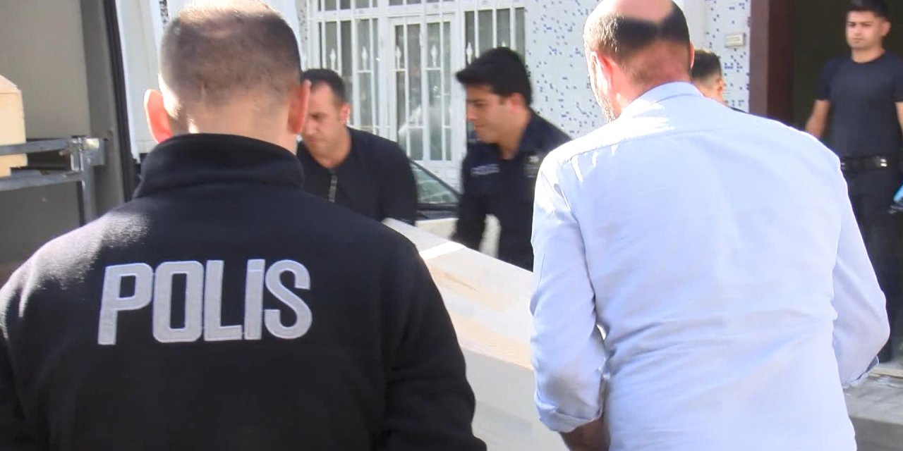 (Ek Fotoğraflarla) Fatih'te Tartıştığı Arkadaşını Silahla Öldürdü