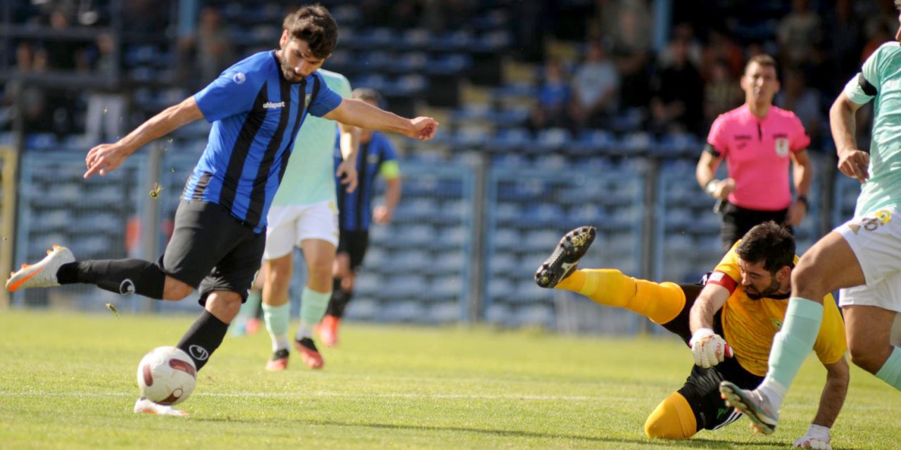 Karacabey Belediyespor - Esenler Erokspor: 0-2