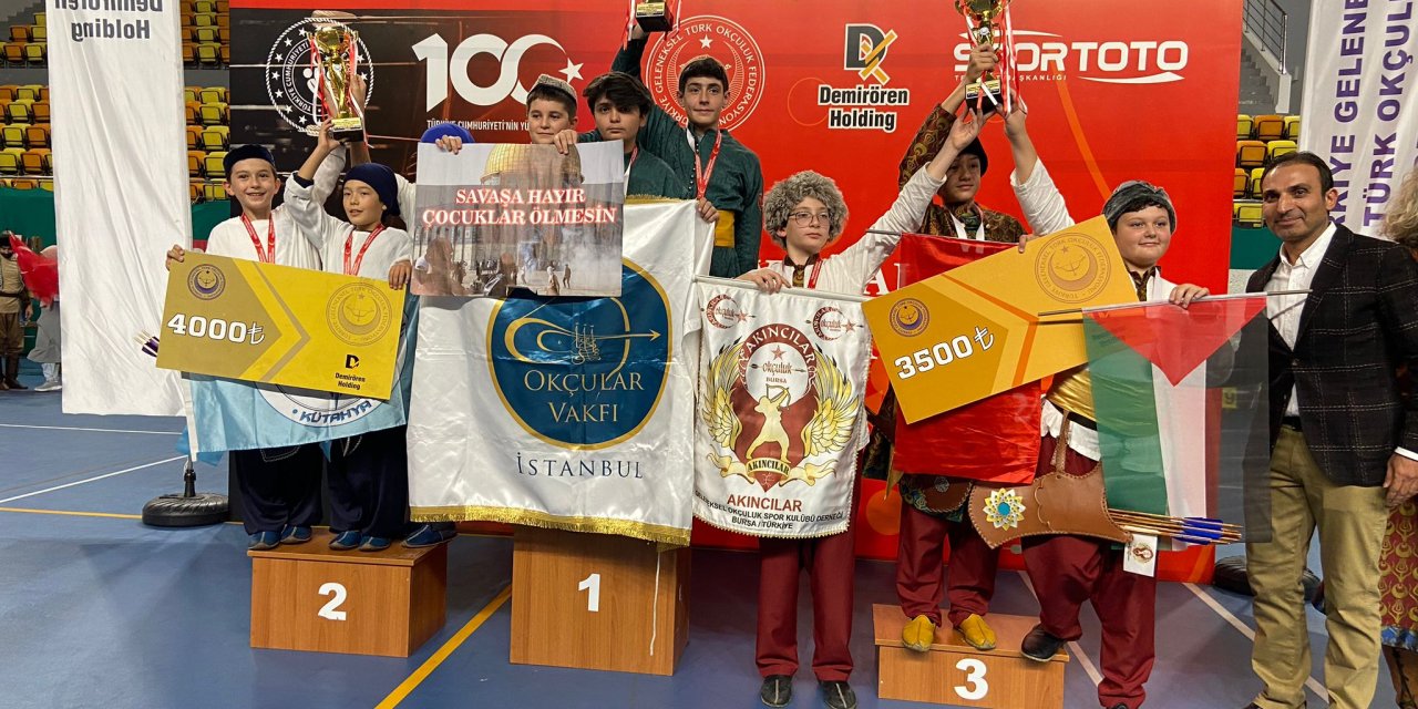 Ankara'da Geleneksel Okçuluk Şampiyonası Gerçekleştirildi