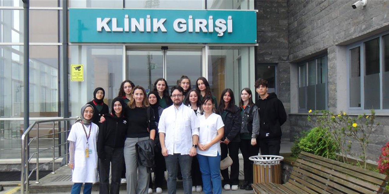 Şehit Cavit Köroğlu Anadolu Lisesi Öğrencilerinden RTEÜ Diş Hekimliği Fakültesine Ziyaret