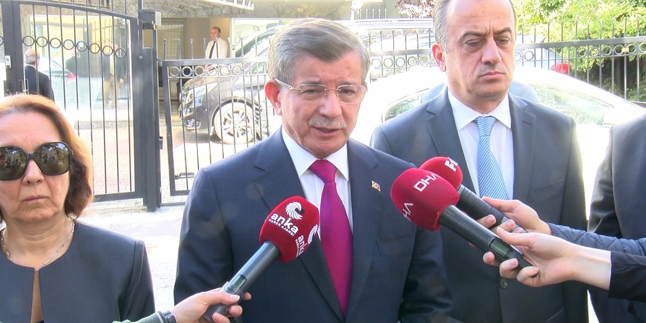 Davutoğlu: Türkiye'nin Güvenlik Açısından Çok Senaryolu Planlama İçine Girmesi Lazım