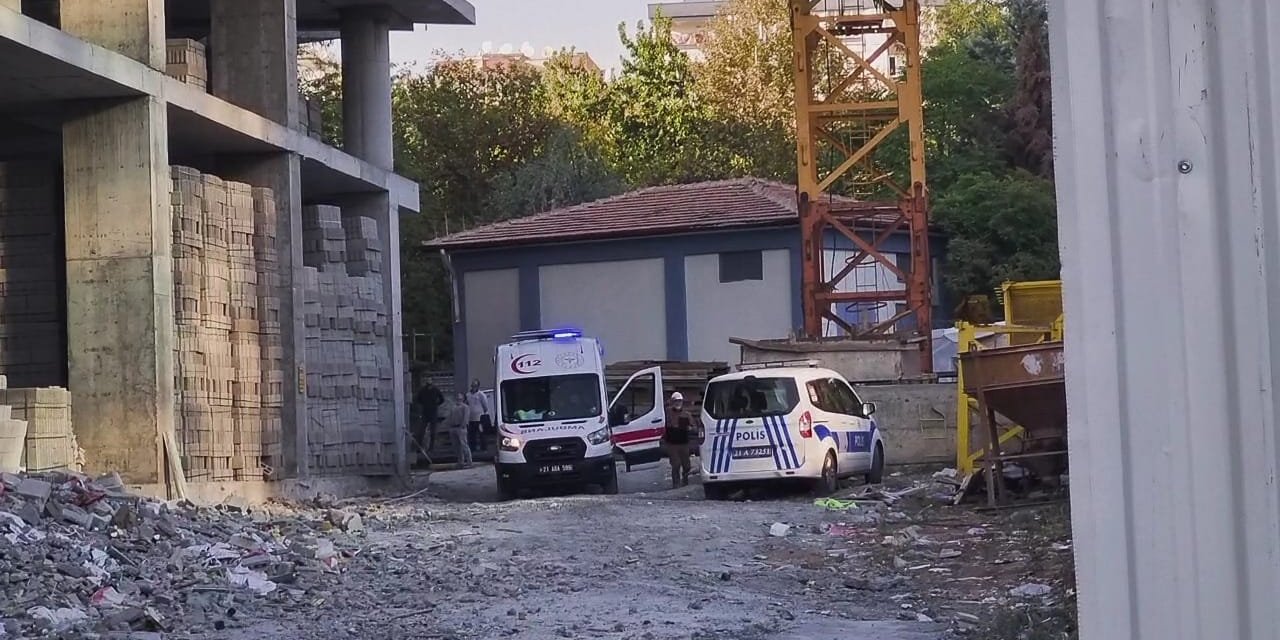 Diyarbakır’da İnşaatın 11’inci Katından Bir Alt Kata Düşen İşçi, Yaralandı