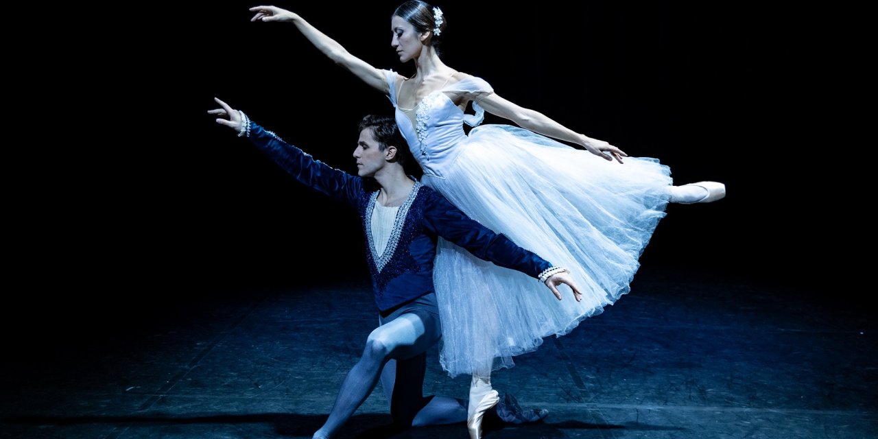 Giselle Balesi Akm'de Prömiyer Yapacak