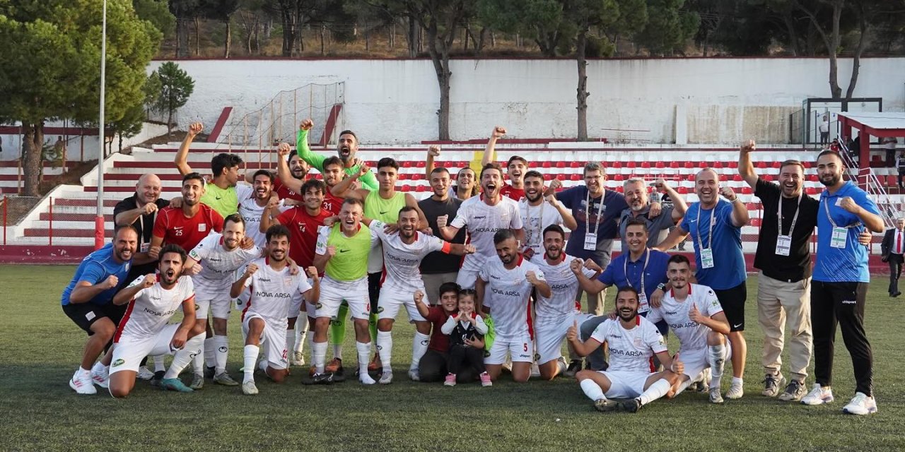 Ayvalıkgücü Uygun Adım