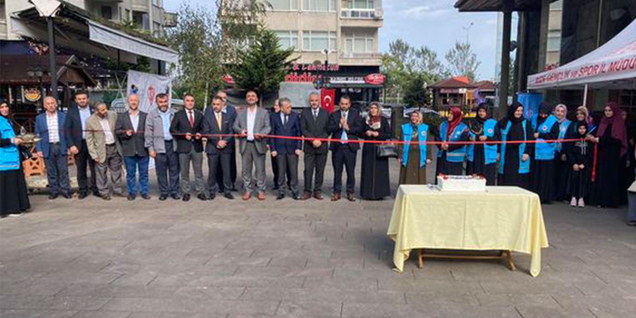 Filistin’e destek için Rize’de Hayır Çarşısı kuruldu