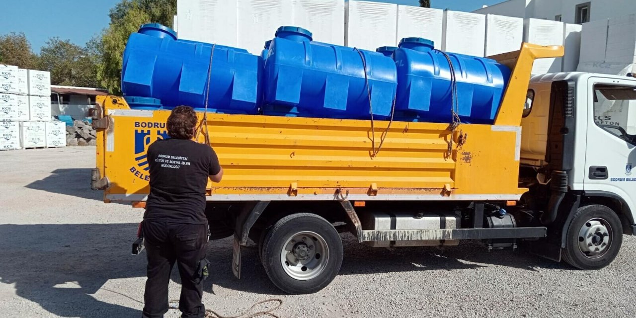 2 Barajı Da Kuruyan Bodrum'da, Halka Su Deposu Dağıtımı
