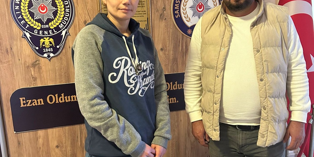 İçinde 590 Bin Lira Olan Çanta Buldu, Sahibine Teslim Etti