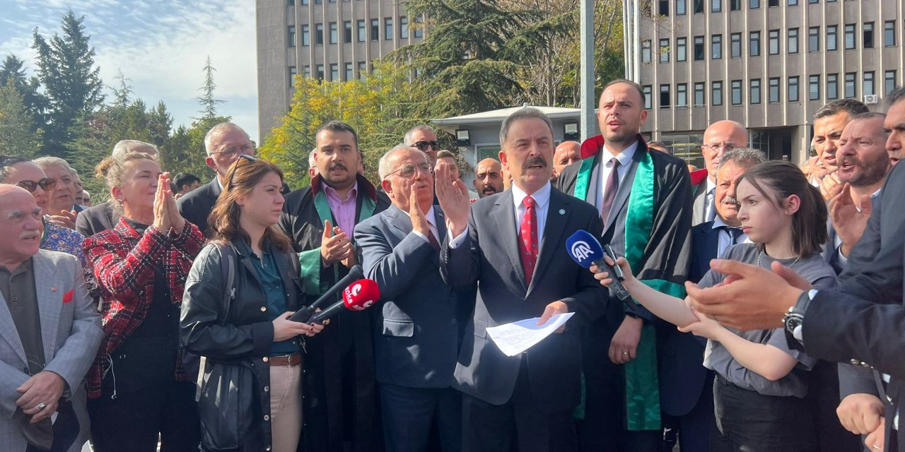 İyi Partililerden Tutuklanan Gazetecilere Destek Açıklaması