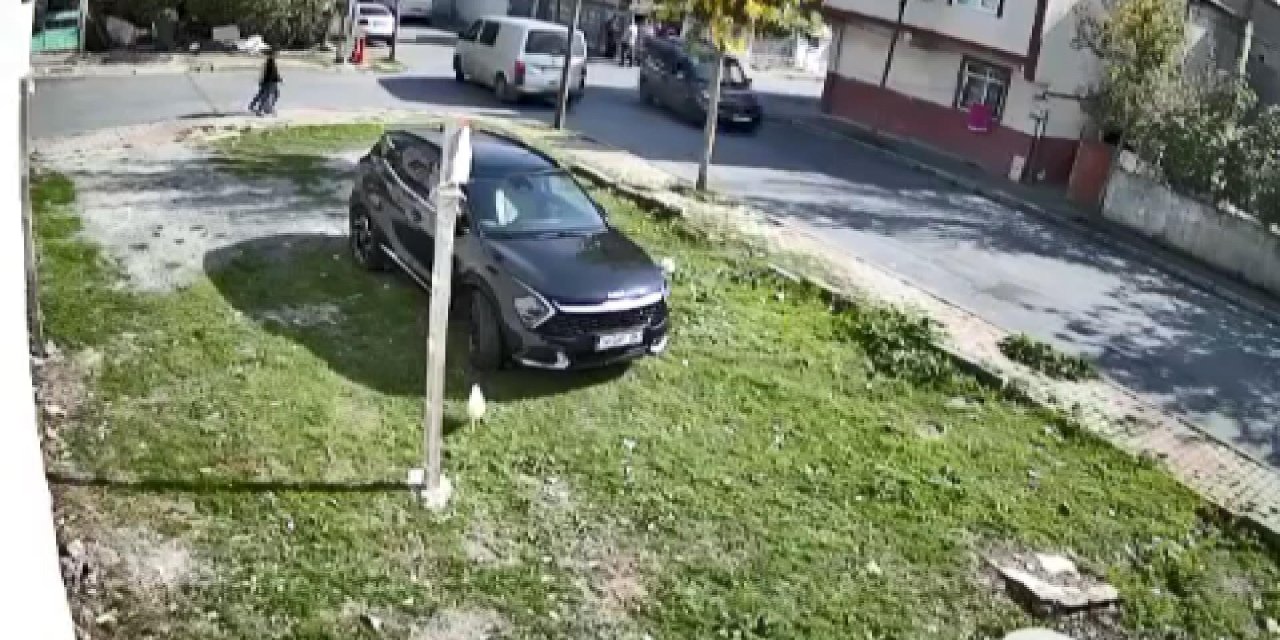 Başakşehir'de Karşıdan Karşıya Geçmek İsteyen Çocuğa Otomobil Çarptı