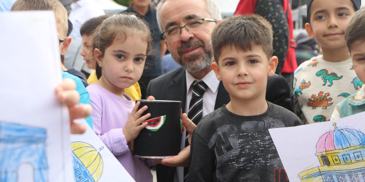 Tokat'ta Öğrenciler Kumbaradaki Paralarını Gazze'ye Bağışladı