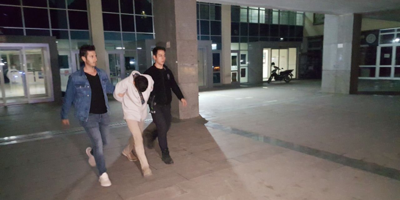 Edirne'de, Doktor Ve Sağlık Çalışanını Silahla Tehdit Eden Şüpheli Tutuklandı