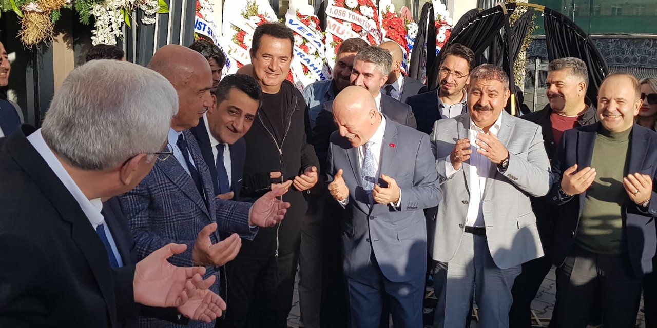 Medya Kompleksi Açılışında İmamın Duası Herkesi Güldürdü